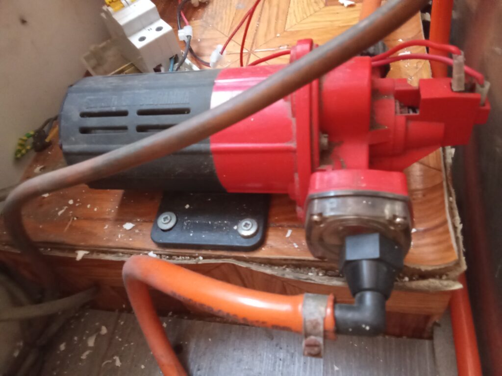 filtro bomba agua camper entrada sucia o con aire problema no sale agua