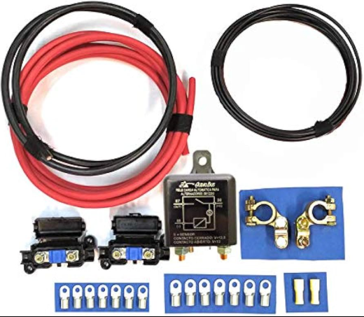 cableado de inversor con fusible de protección cerca de la batería